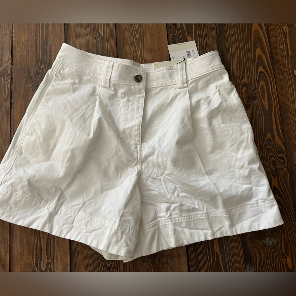 Calvin Klein Women's Cream Shorts
